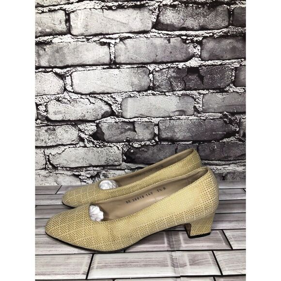 Salvatore Ferragamo Beige Leather Geometric Dress Pump Heels Women 7.5B US/38EU - Picture 8 of 16